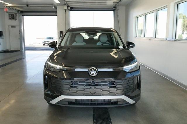 new 2025 Volkswagen Tiguan car, priced at $36,225