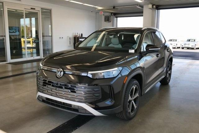 new 2025 Volkswagen Tiguan car, priced at $36,225