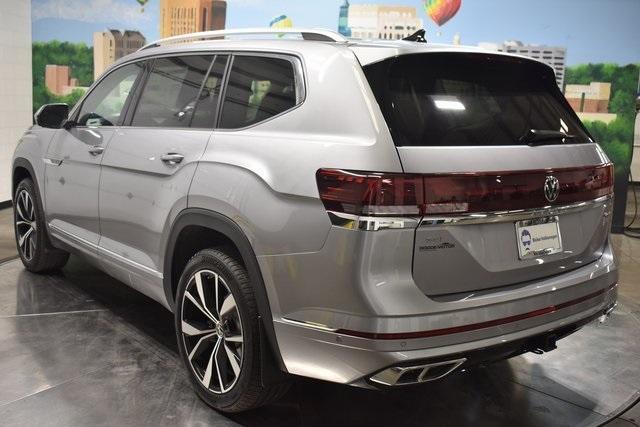 new 2024 Volkswagen Atlas car, priced at $53,583