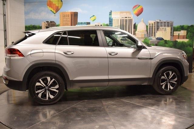 new 2024 Volkswagen Atlas Cross Sport car, priced at $39,294