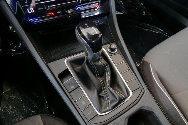 new 2025 Volkswagen Jetta car, priced at $24,921