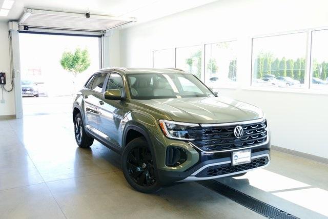new 2025 Volkswagen Atlas Cross Sport car, priced at $45,301