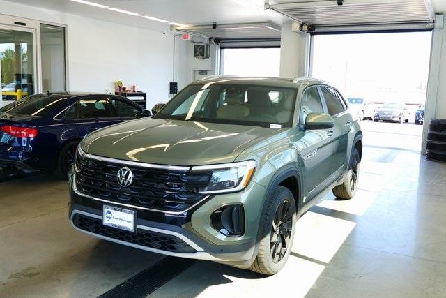 new 2025 Volkswagen Atlas Cross Sport car, priced at $45,301