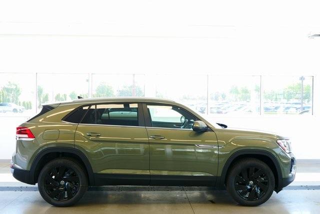 new 2025 Volkswagen Atlas Cross Sport car, priced at $45,301