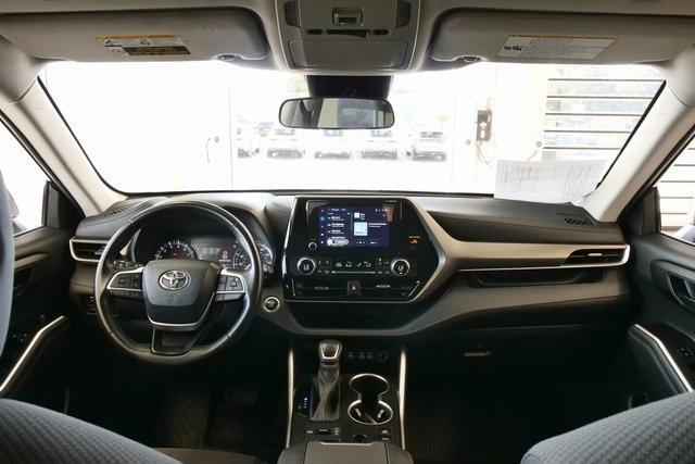 used 2023 Toyota Highlander car, priced at $31,467