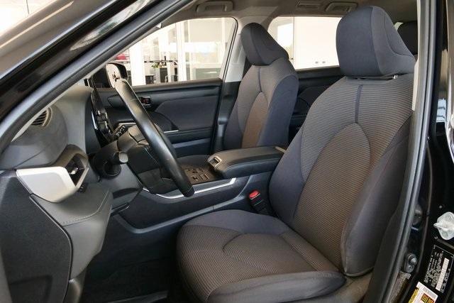 used 2023 Toyota Highlander car, priced at $31,467