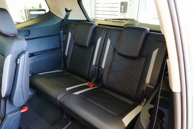new 2025 Volkswagen Atlas car, priced at $49,244