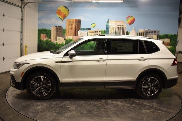 new 2024 Volkswagen Tiguan car, priced at $31,913