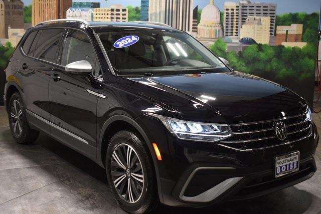 new 2024 Volkswagen Tiguan car, priced at $32,026