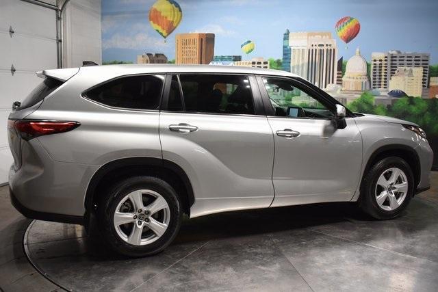 used 2023 Toyota Highlander car, priced at $35,494