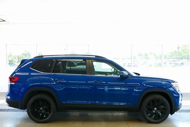 new 2025 Volkswagen Atlas car, priced at $46,173