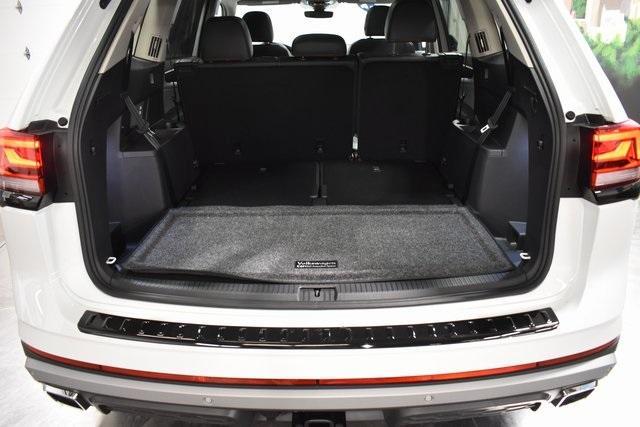 new 2024 Volkswagen Atlas car, priced at $47,515