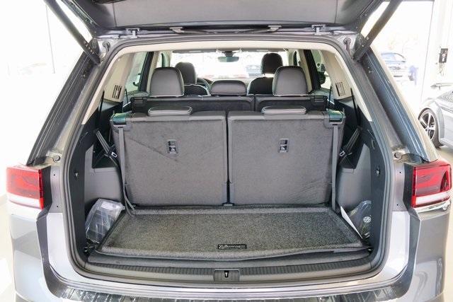 new 2025 Volkswagen Atlas car, priced at $54,155
