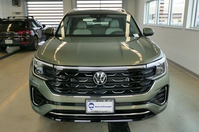 new 2025 Volkswagen Atlas car, priced at $54,155