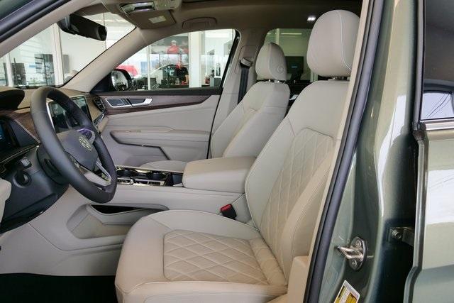new 2025 Volkswagen Atlas car, priced at $54,155