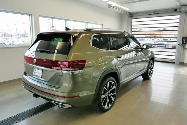 new 2025 Volkswagen Atlas car, priced at $54,155