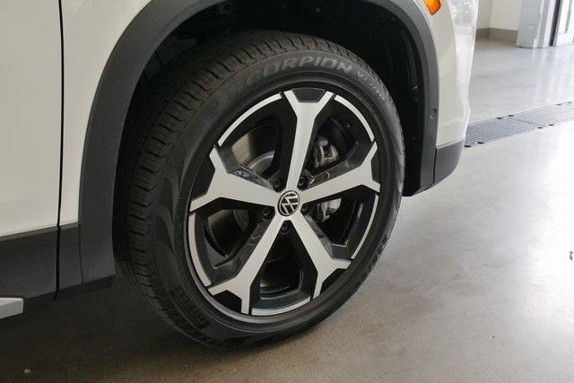new 2025 Volkswagen Tiguan car, priced at $37,576