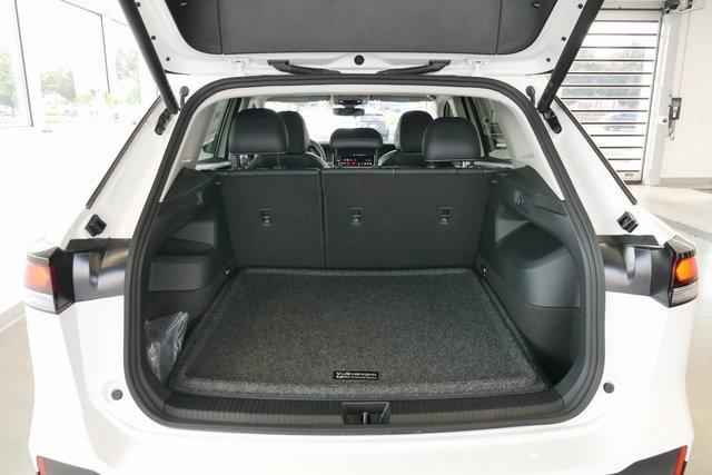 new 2025 Volkswagen Tiguan car, priced at $37,576