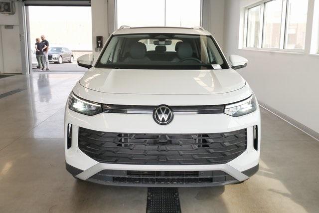 new 2025 Volkswagen Tiguan car, priced at $37,576