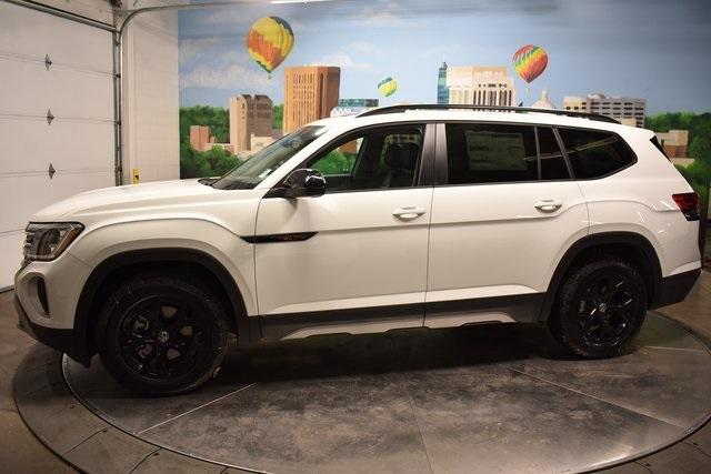 new 2024 Volkswagen Atlas car, priced at $47,389