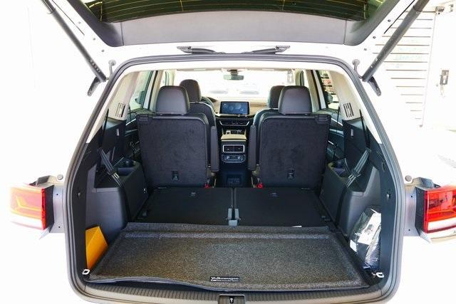 new 2025 Volkswagen Atlas car, priced at $51,984