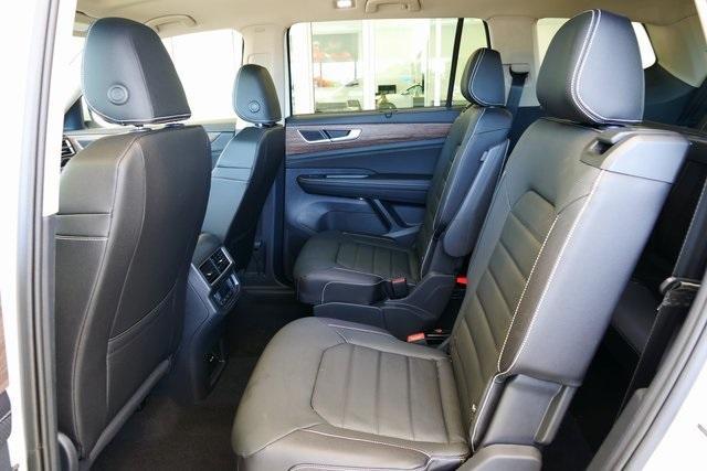 new 2025 Volkswagen Atlas car, priced at $51,984