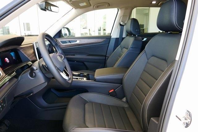 new 2025 Volkswagen Atlas car, priced at $51,984