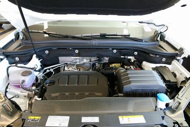 new 2025 Volkswagen Atlas car, priced at $51,984