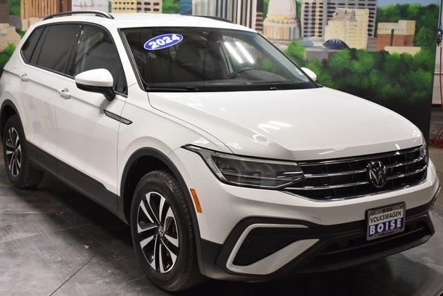 new 2024 Volkswagen Tiguan car, priced at $31,424