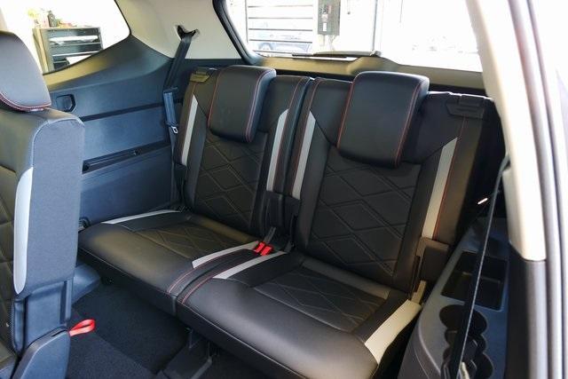 new 2025 Volkswagen Atlas car, priced at $47,323