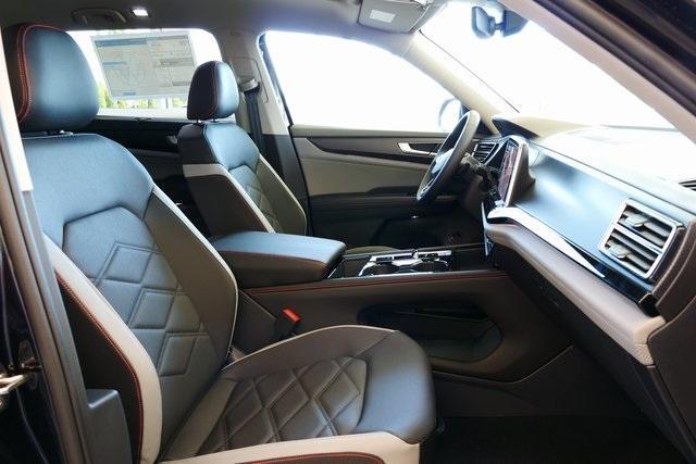new 2025 Volkswagen Atlas car, priced at $47,323