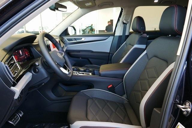 new 2025 Volkswagen Atlas car, priced at $47,323