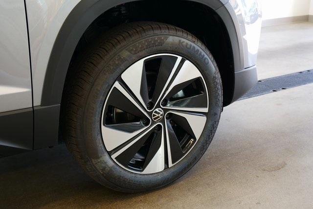 new 2025 Volkswagen Taos car, priced at $31,090