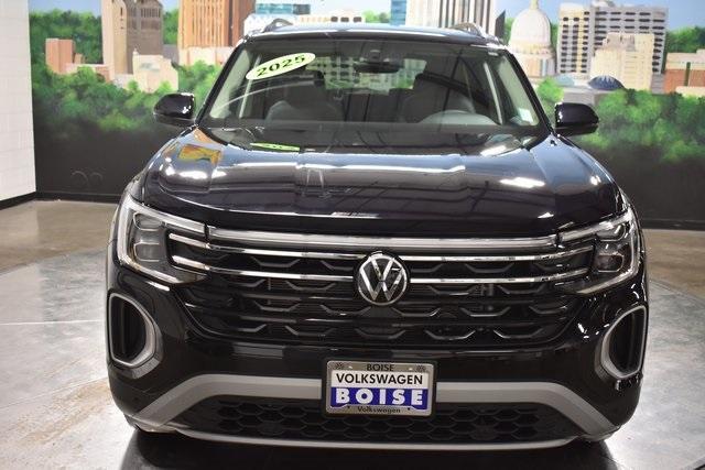 new 2025 Volkswagen Atlas car, priced at $49,754