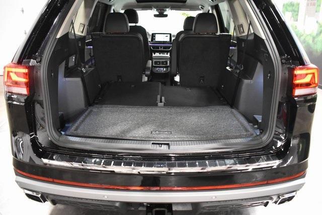 new 2025 Volkswagen Atlas car, priced at $49,754