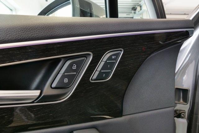 used 2024 Audi Q7 car, priced at $45,999
