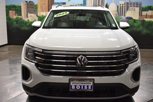 new 2025 Volkswagen Atlas car, priced at $47,190