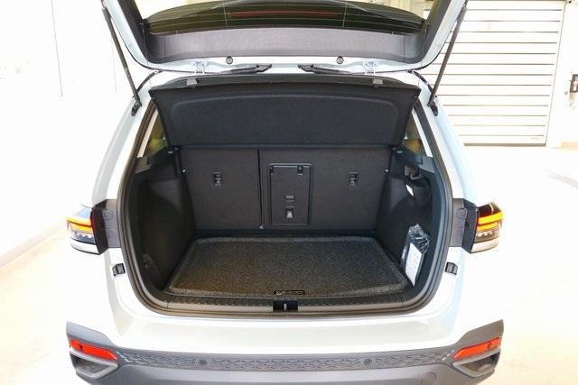 new 2025 Volkswagen Taos car, priced at $34,361