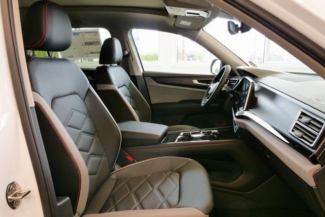 new 2025 Volkswagen Atlas car, priced at $47,323