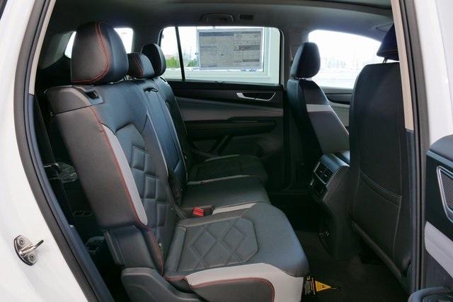 new 2025 Volkswagen Atlas car, priced at $47,323