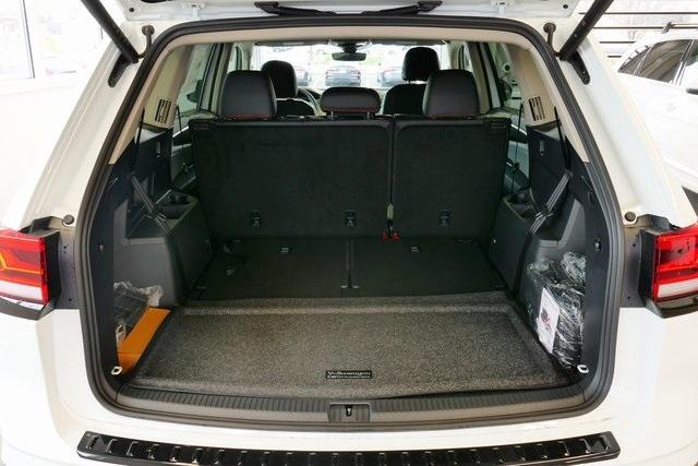 new 2025 Volkswagen Atlas car, priced at $47,323