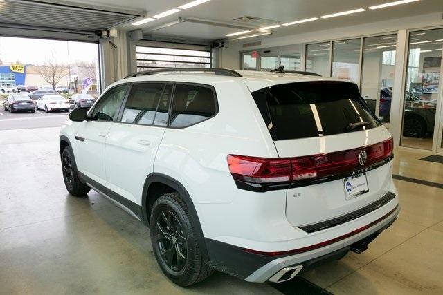 new 2025 Volkswagen Atlas car, priced at $47,323