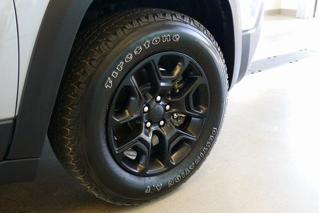 used 2019 Jeep Cherokee car, priced at $21,999