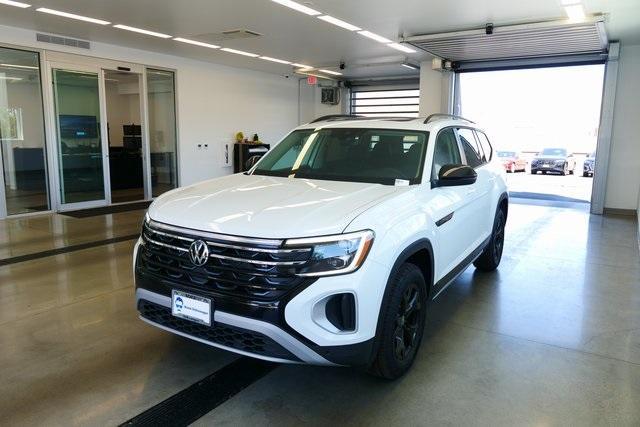 new 2025 Volkswagen Atlas car, priced at $47,323