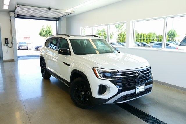 new 2025 Volkswagen Atlas car, priced at $47,323