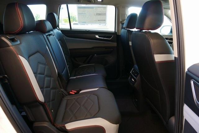 new 2025 Volkswagen Atlas car, priced at $47,323