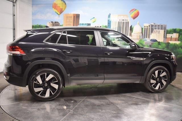 new 2024 Volkswagen Atlas Cross Sport car, priced at $42,996