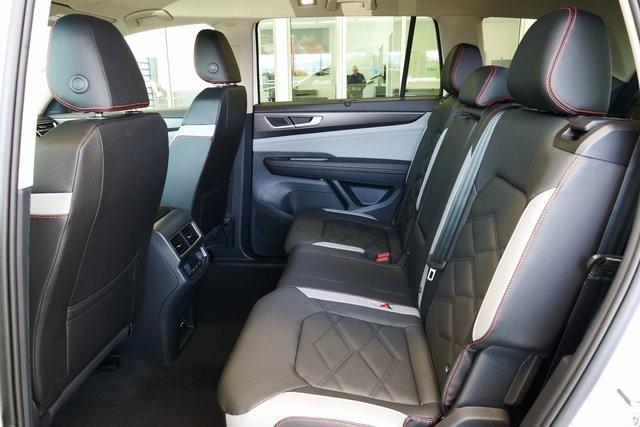 new 2025 Volkswagen Atlas car, priced at $49,059