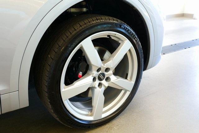 used 2022 Audi SQ5 car, priced at $39,999
