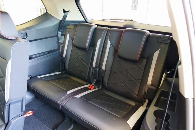 new 2025 Volkswagen Atlas car, priced at $47,676